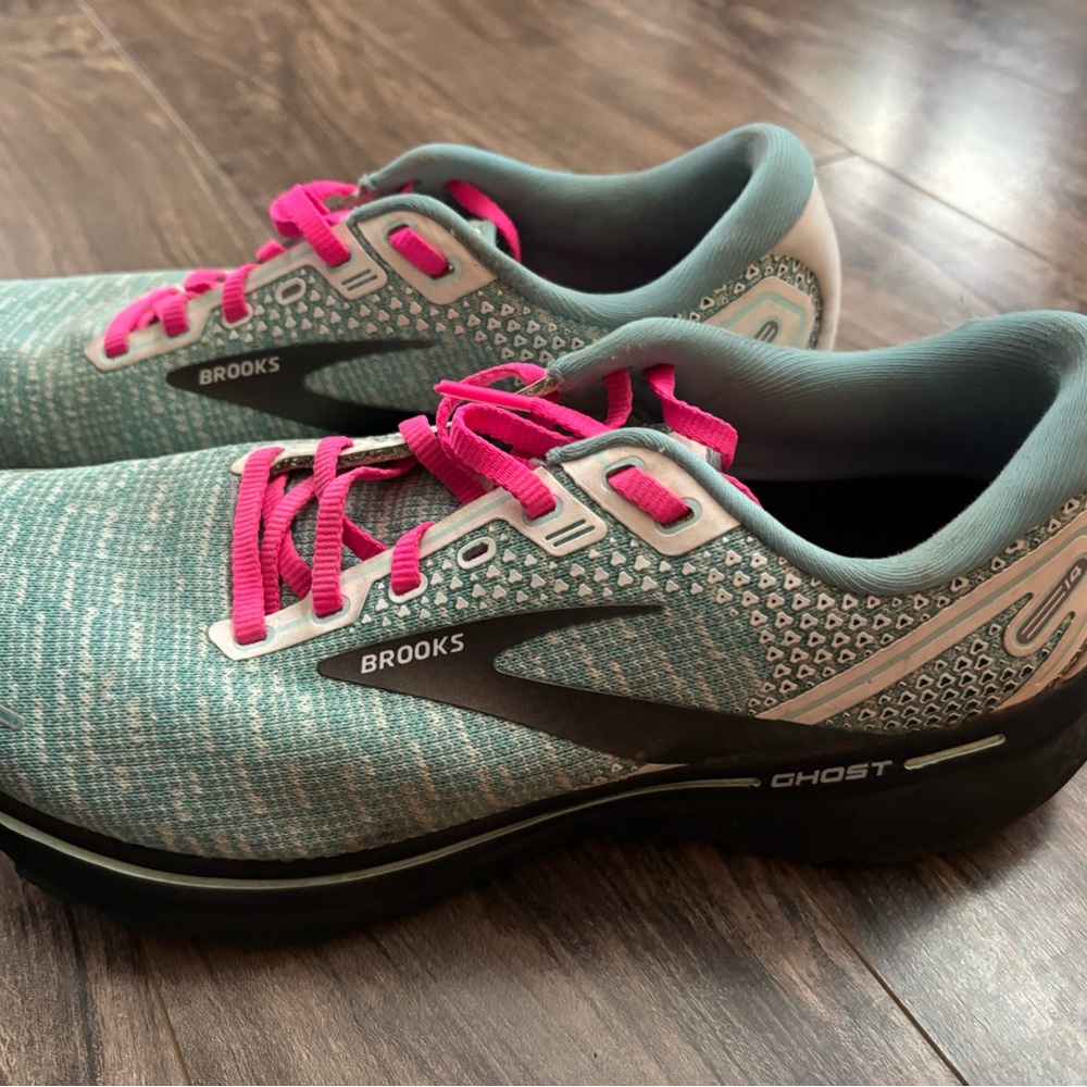 Brooks Ghost 14 women’s size 10